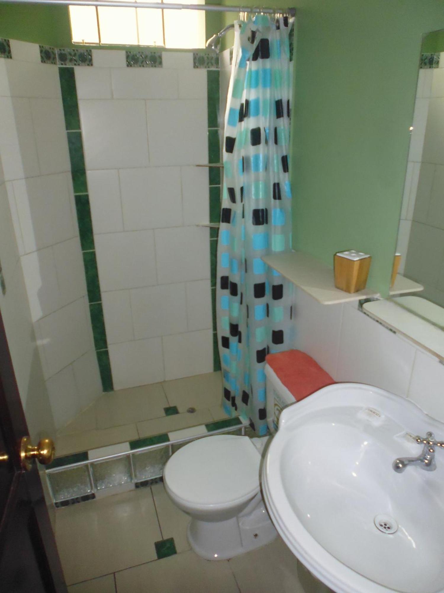 Hotel Tinkus Inn ลิมา ภายนอก รูปภาพ
