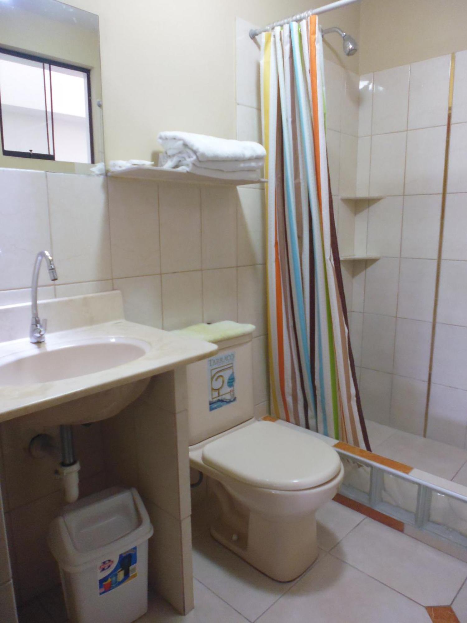 Hotel Tinkus Inn ลิมา ภายนอก รูปภาพ