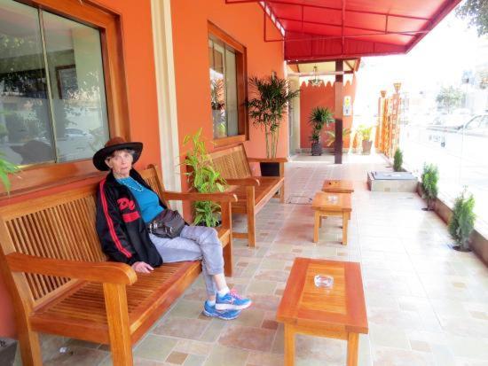 Hotel Tinkus Inn ลิมา ภายนอก รูปภาพ