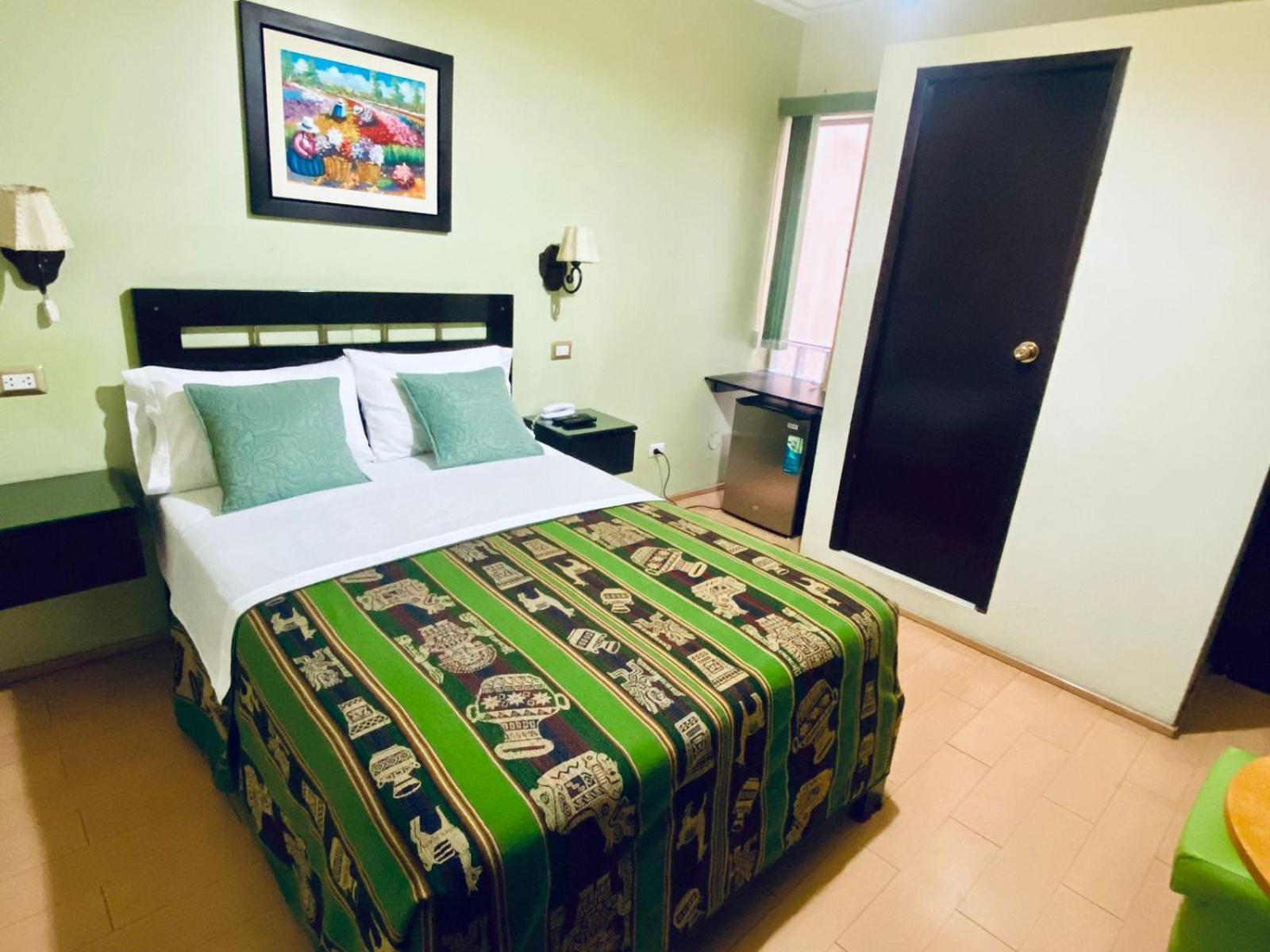 Hotel Tinkus Inn ลิมา ภายนอก รูปภาพ